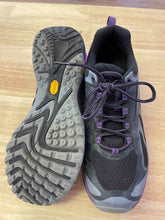 Load image into Gallery viewer, Women's Shoe Size 9.5 Merrell Black Hiking Shoes
