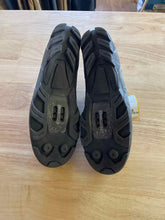 Load image into Gallery viewer, Louis Garneau Cycling Shoes
