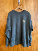 Load image into Gallery viewer, Size XL Roark Men's Sweater &amp; Sweatshirt
