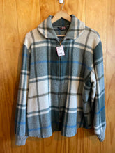 Load image into Gallery viewer, Size XL Woolrich Men's Jacket
