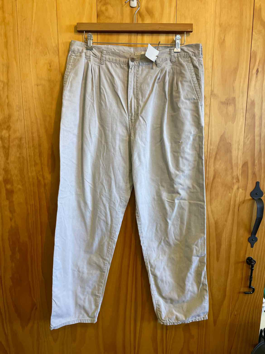 Size 38 Brittania Men's Pants