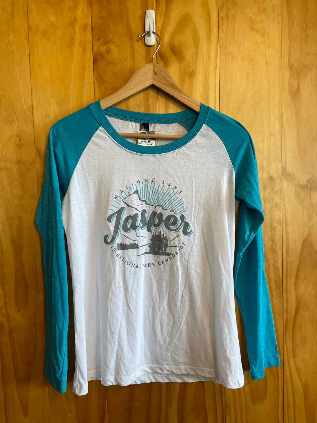 Size Medium Teal Women's Long Sleeve Shirt