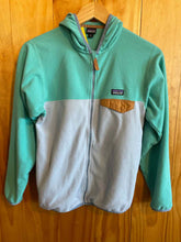 Load image into Gallery viewer, Patagonia Kid's Sweatshirt/sweater
