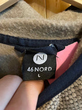 Load image into Gallery viewer, Size L 46 Nord Men's Sweater &amp; Sweatshirt
