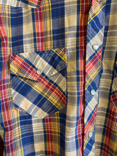 Load image into Gallery viewer, Size M American Graffiti Men&#39;s Flannel
