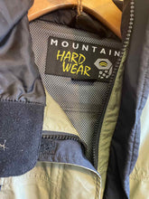 Load image into Gallery viewer, Women Size 8 Mountain Hardwear Green Women&#39;s Jacket
