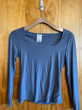 Load image into Gallery viewer, Size L Abercrombie &amp; Fitch Grey Women's Long Sleeve Shirt
