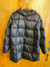 Load image into Gallery viewer, Women Size XL Eddie Bauer Black Women's Jacket
