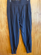 Load image into Gallery viewer, Size 6 Lululemon Black Women's Sweatpants
