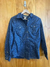 Load image into Gallery viewer, Size M Duluth Trading Blue Women's Long Sleeve Shirt
