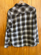 Load image into Gallery viewer, Size M Dickies Green Women's Flannel
