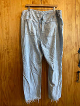 Load image into Gallery viewer, Size 26 Good American Light Blue Women&#39;s Jeans
