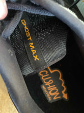 Load image into Gallery viewer, 10.5 Brooks Men's Running Shoes
