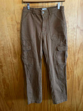 Load image into Gallery viewer, Size 4 The North Face Brown Women's Pants
