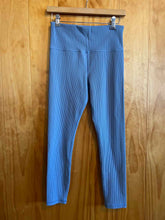 Load image into Gallery viewer, Size Medium Athleta Blue Women's Leggings
