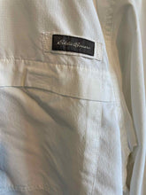 Load image into Gallery viewer, Size Medium Eddie Bauer Men's Long Sleeve Shirt
