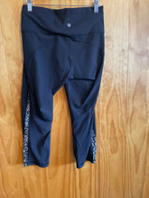 Load image into Gallery viewer, Size 8 Lululemon Black Women's Leggings

