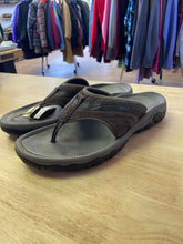 Load image into Gallery viewer, Teva Flip Flops
