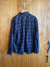 Load image into Gallery viewer, Size XL Duluth Trading Men's Flannel
