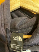 Load image into Gallery viewer, Size Large The North Face Black Women&#39;s Hoodie
