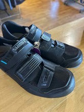 Load image into Gallery viewer, Shimano 40 Cycling Shoes

