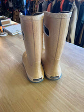 Load image into Gallery viewer, Girl's Bogs Boots
