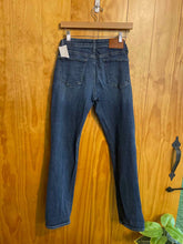 Load image into Gallery viewer, Size 29 Lucky Brand Blue Women&#39;s Jeans
