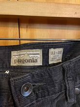 Load image into Gallery viewer, Size 32X32 Patagonia Men's Pants
