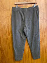 Load image into Gallery viewer, Size M Lands End Green Women's Sweatpants
