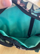 Load image into Gallery viewer, Kavu Travel Bag
