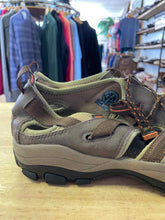 Load image into Gallery viewer, 12 Keen Men's Sandals
