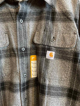 Load image into Gallery viewer, Size Large Carhartt Men's Flannel
