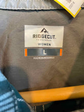 Load image into Gallery viewer, Size Large Ridgecut Toughwear Teal Women's Flannel

