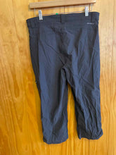 Load image into Gallery viewer, Size 12 Eddie Bauer Black Women's Capris
