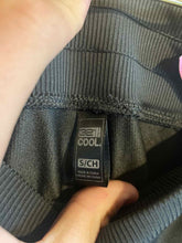Load image into Gallery viewer, Size Small 32 cool Grey Women's Pants
