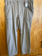 Load image into Gallery viewer, Size 38 Duluth Trading Men's Pants
