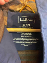 Load image into Gallery viewer, Women Size XL Petite L.L. Bean Navy Women's Light Jacket
