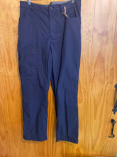 Load image into Gallery viewer, Size 32 Eddie Bauer Men's Pants

