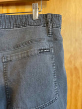 Load image into Gallery viewer, Size 36 Oakley Men&#39;s Pants
