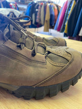 Load image into Gallery viewer, Shoe Size 10.5 vasque Brown Hiking Shoes
