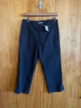 Load image into Gallery viewer, Size 4 Royal Robbins Black Women&#39;s Capris
