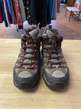 Load image into Gallery viewer, Women's Shoe Size 8 Merrell Brown Hiking Boots
