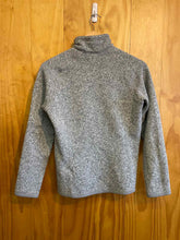 Load image into Gallery viewer, Size Medium Patagonia Grey Women&#39;s Sweater &amp; Sweatshirt

