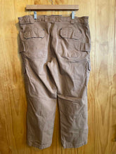 Load image into Gallery viewer, Size 40 Duluth Trading Men&#39;s Pants
