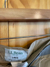 Load image into Gallery viewer, Size Large LL Bean Men's Hiking Pants
