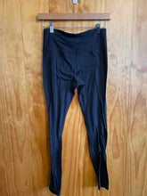 Load image into Gallery viewer, Size S Athleta Black Women's Leggings
