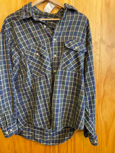 Load image into Gallery viewer, Size Medium Dockers Men's Flannel
