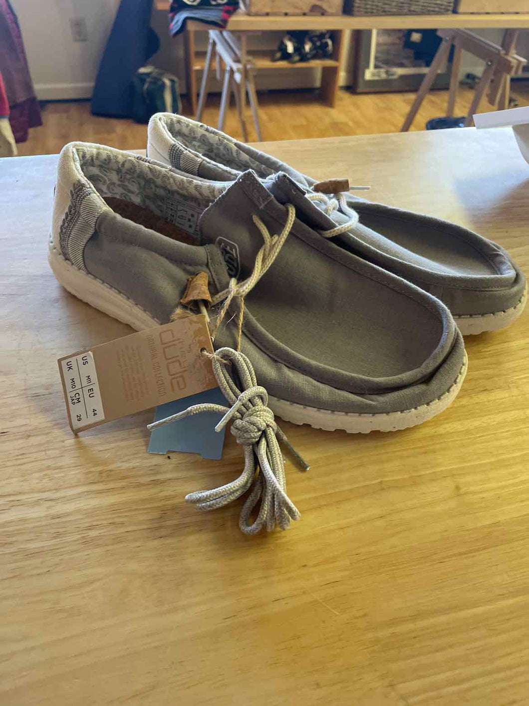 10 hey dude Men's Shoes