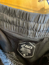 Load image into Gallery viewer, Size XL Asics Black Women&#39;s Shorts
