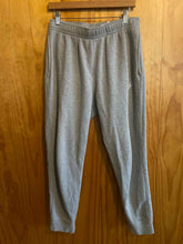 Load image into Gallery viewer, Size Large Nike Men's Sweatpants

